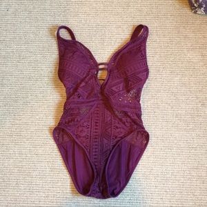 Becca One Piece Plunge Swim Suit - size medium